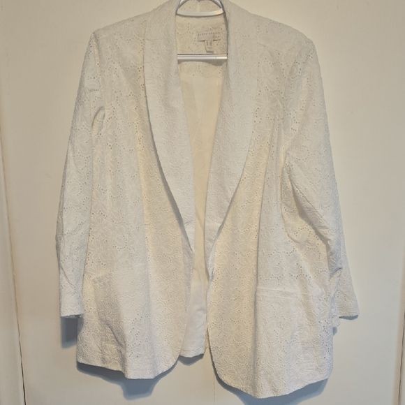 Susan Graver Jackets & Blazers - Susan Graver Women's White Eyelet Women's Blazer- Size 2X